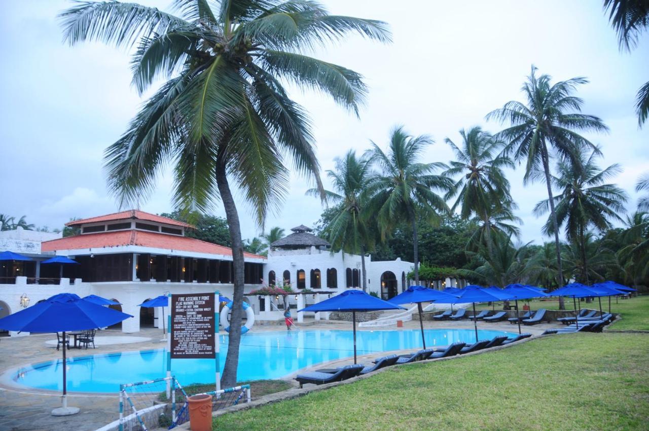 Jacaranda Indian Ocean Beach Resort Diani Beach Exterior foto